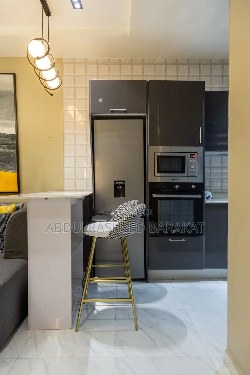 Spacious 1 Bedroom With Pool Gym Balcony