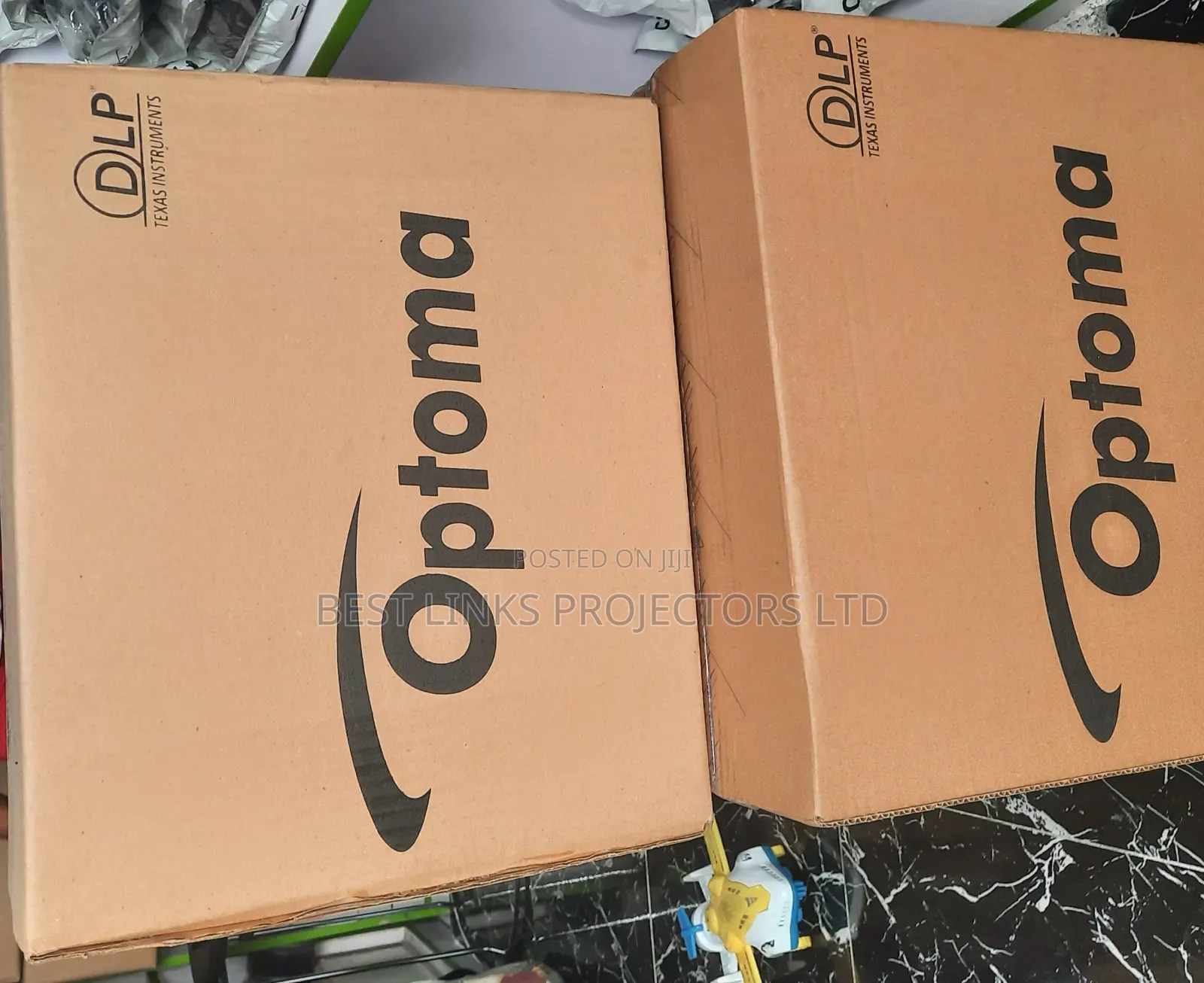 4000 Ansi Lumens Optoma Projector