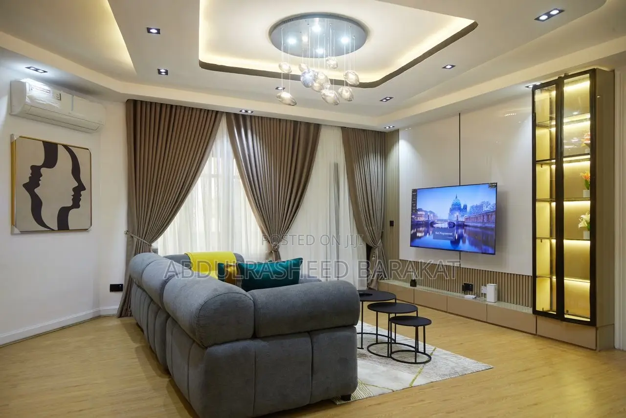Luxury Spacious 3 Bedroom With Pool Snooker Balcony Bathtub