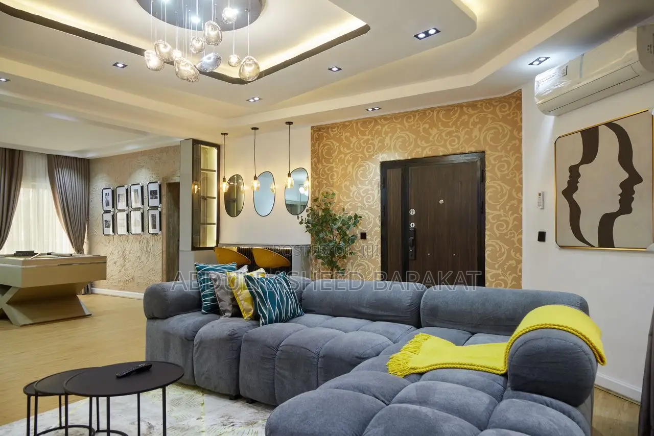 Luxury Spacious 3 Bedroom With Pool Snooker Balcony Bathtub