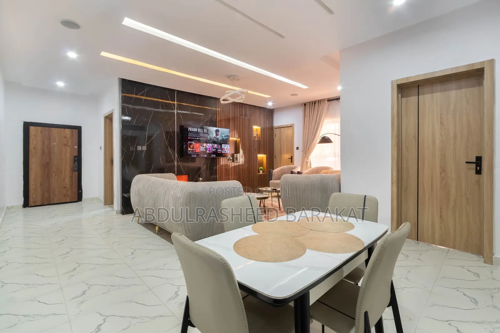 Luxury Spacious 2 Bedroom With Pool Gym Tennis Football Pitc