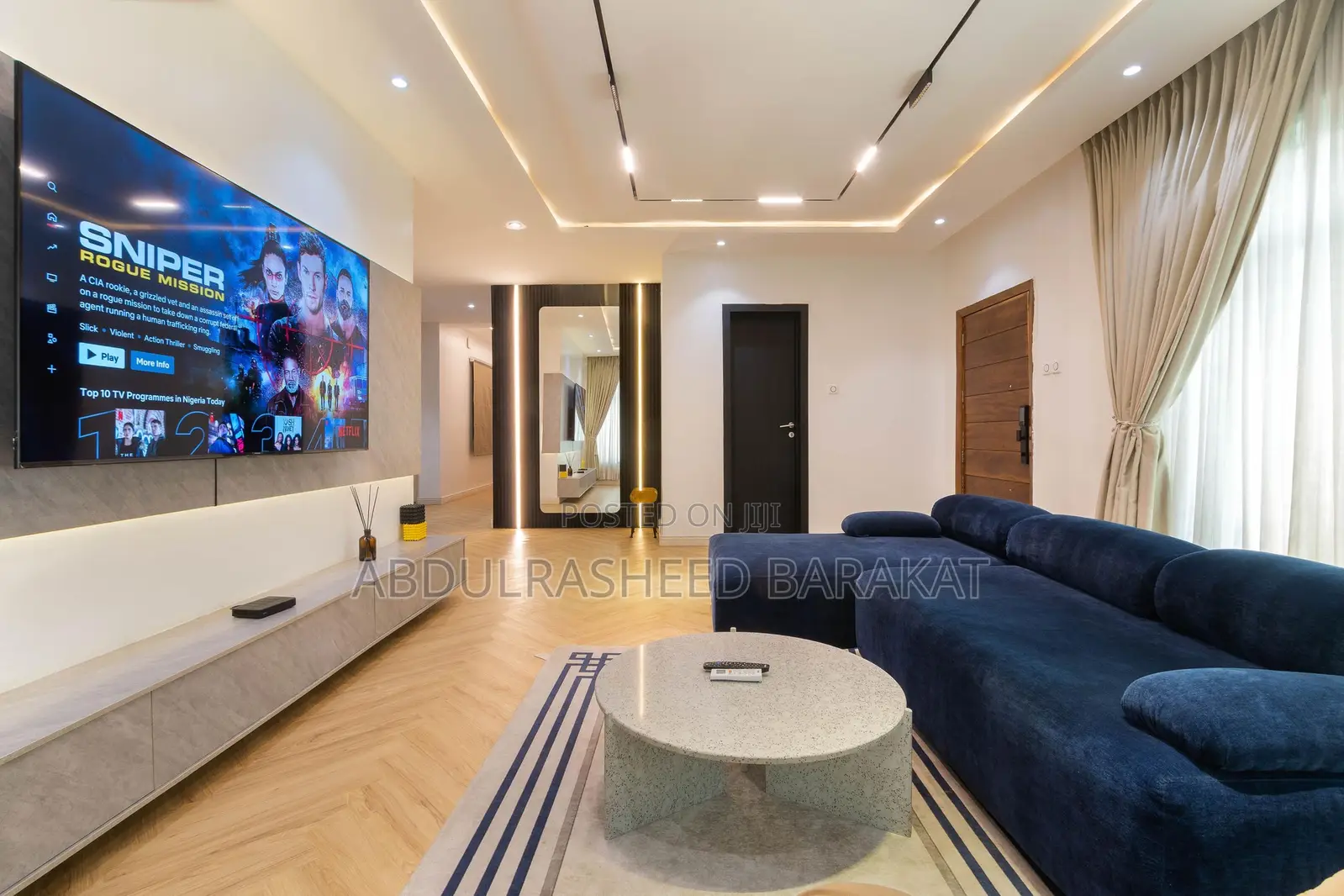 Luxury and Spacious 3 Bedroom Apartment With Pool Balcony