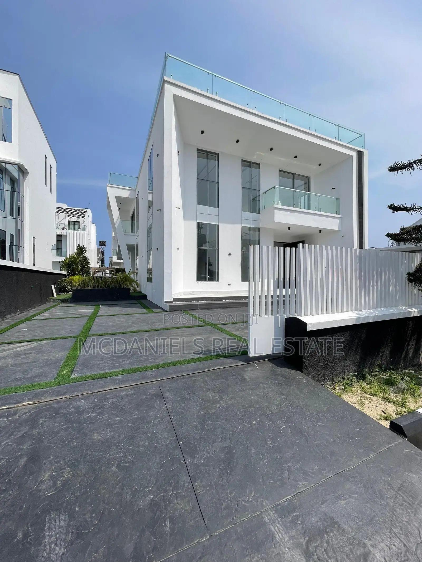 Furnished 5bdrm Duplex in Osapa london for sale
