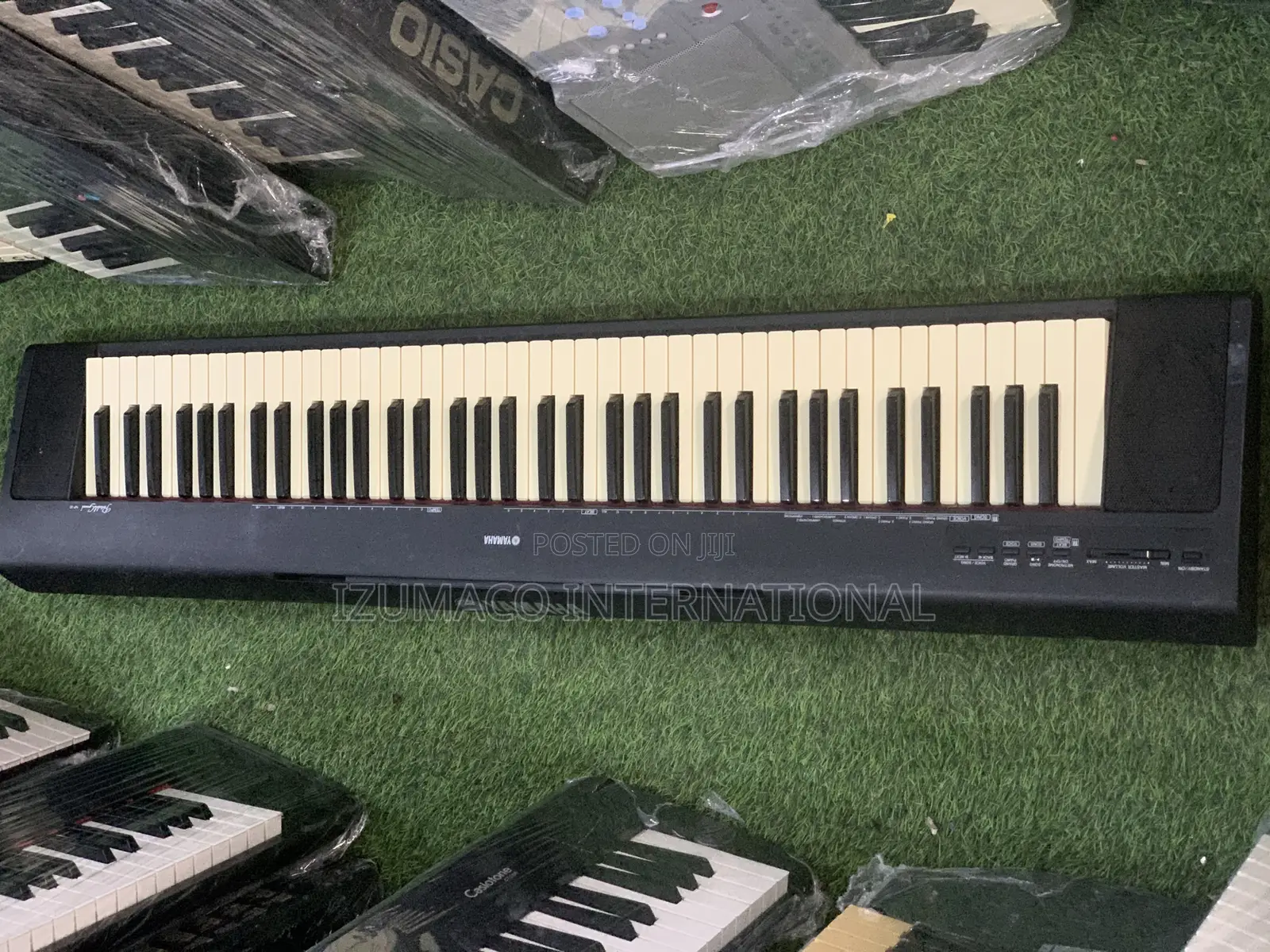 Yamaha Np30 With 76-Key Portable Grand