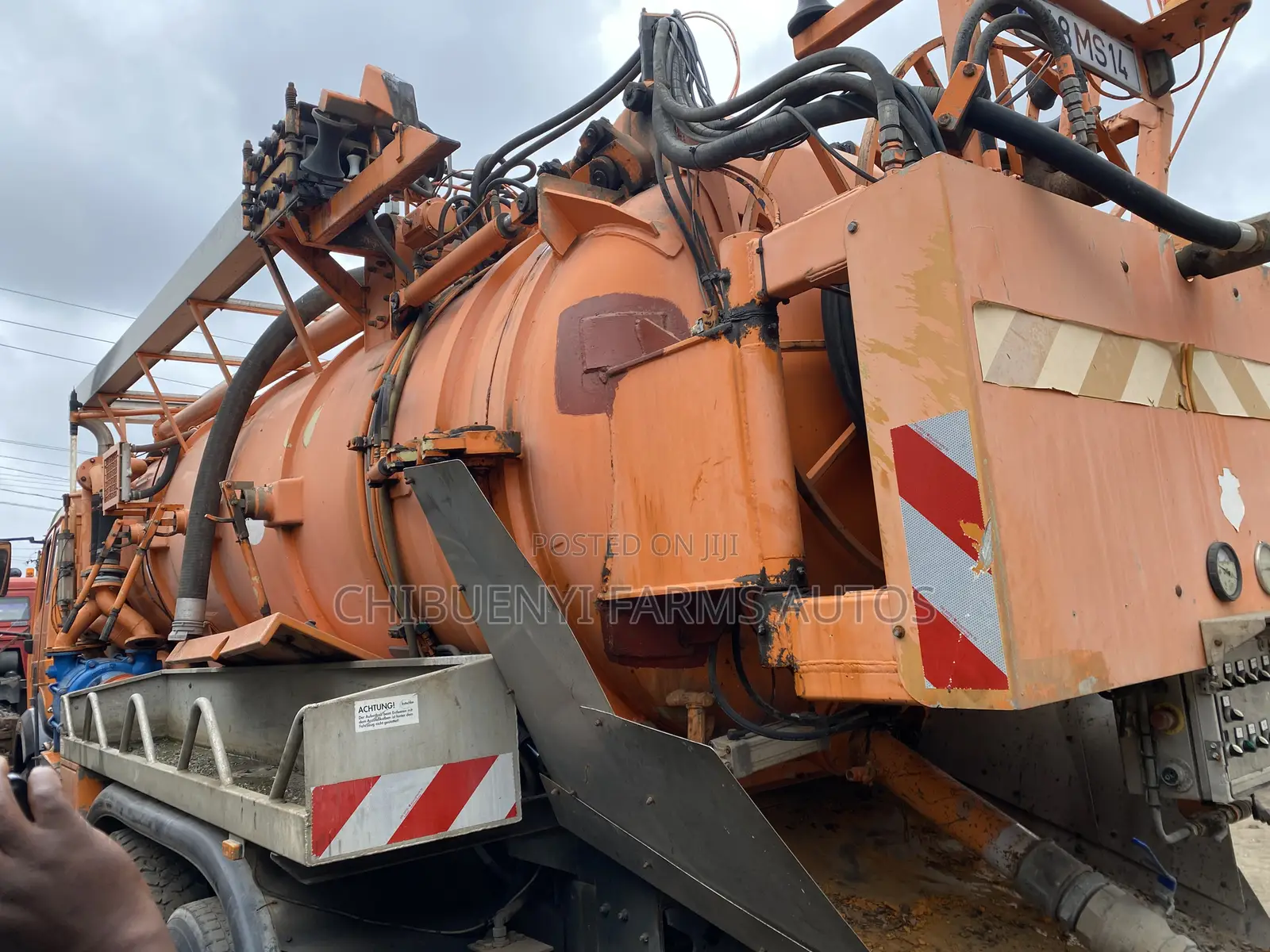 Mecedeces Sewage Truck