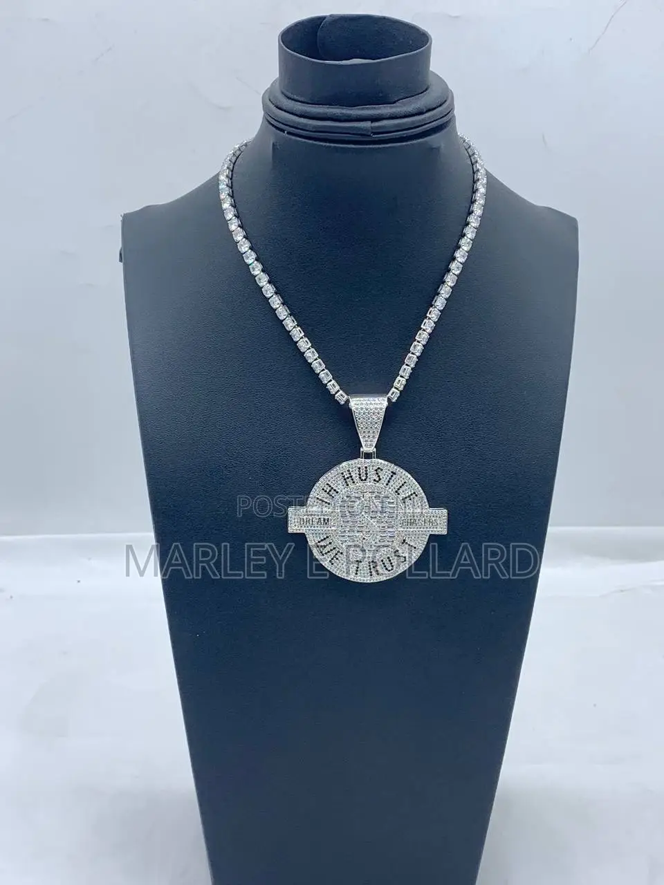 Round Pendant Cubic Zirconia Necklace Tennis Chain