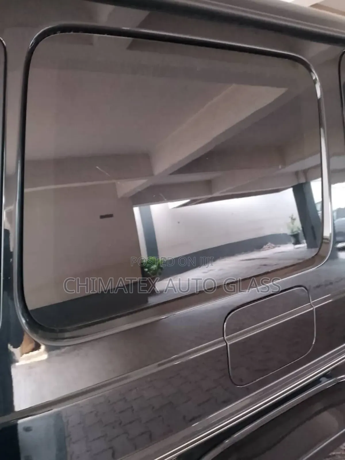 G63 2021 Rear Vent Glass Available
