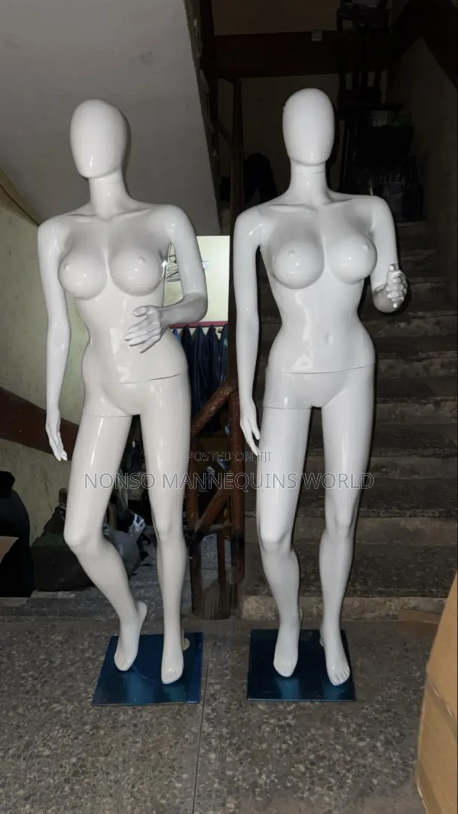 Glossy White Size 12 Female Mannequin