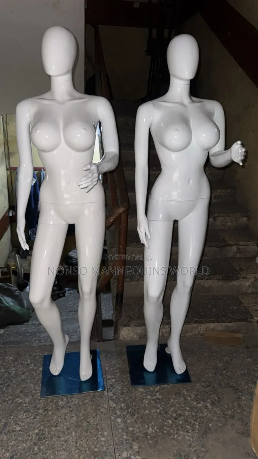 Glossy White Size 12 Female Mannequin