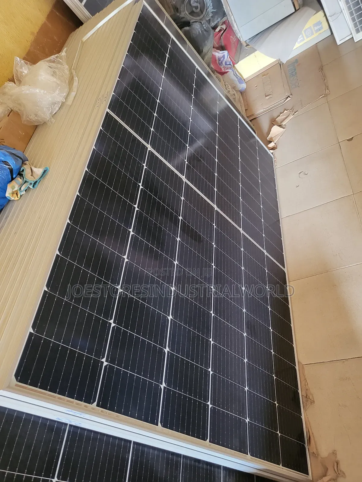 Firman 550w 108cells