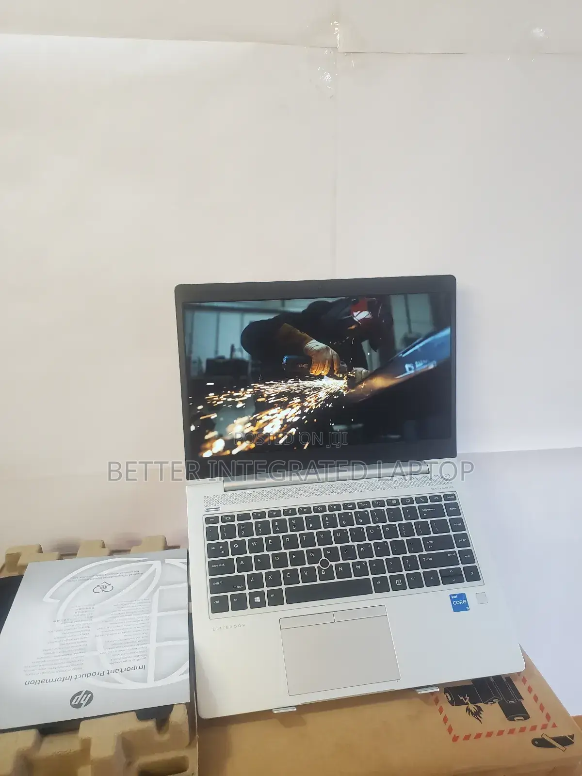 New Laptop HP EliteBook 2760P 8GB Intel Core I5 SSD 512GB