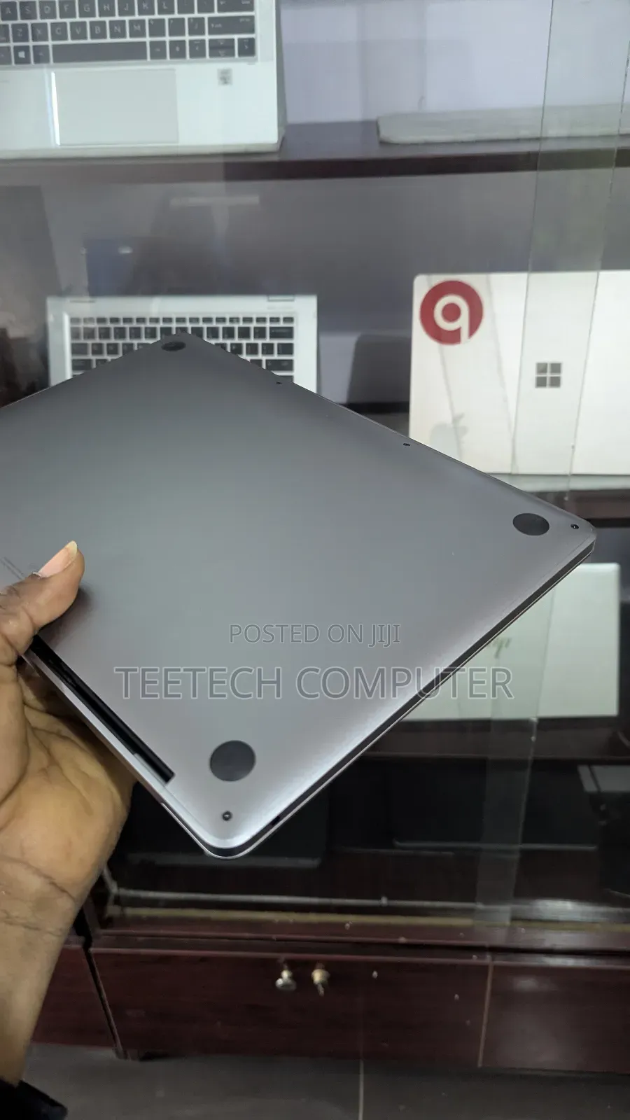 Laptop Apple MacBook Pro 2020 M1 16GB Intel Core I7 SSD 512GB