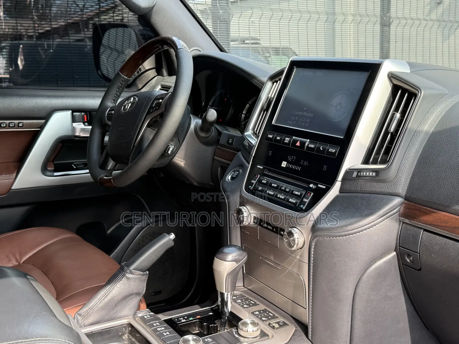 Toyota Land Cruiser 2016 Black