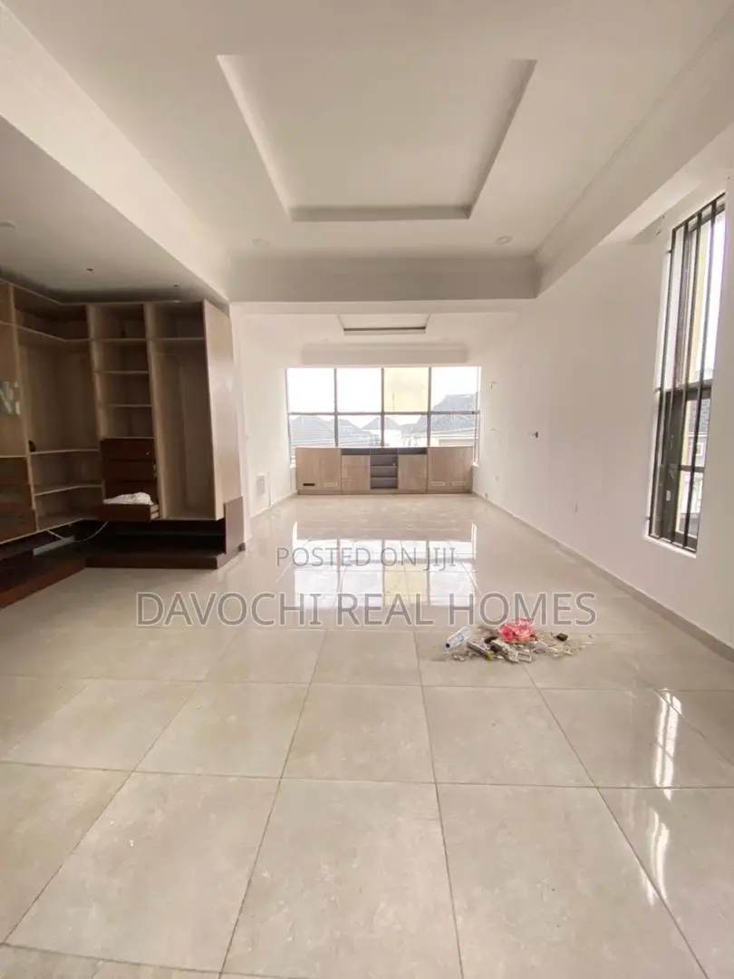 4bdrm Duplex in Ikota Gra for rent