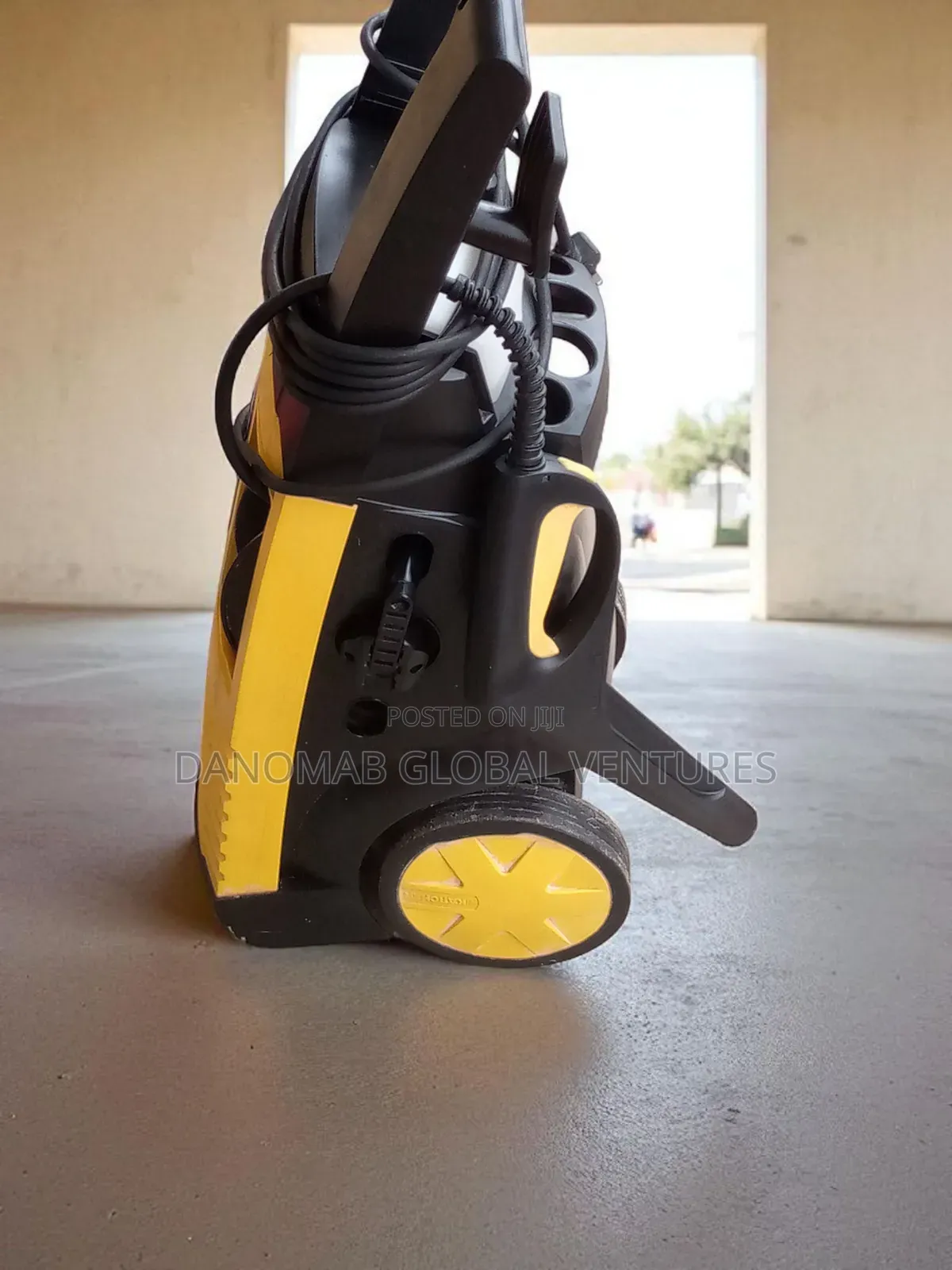 Karcher Superior Power Washer With Onboard Soap Tank