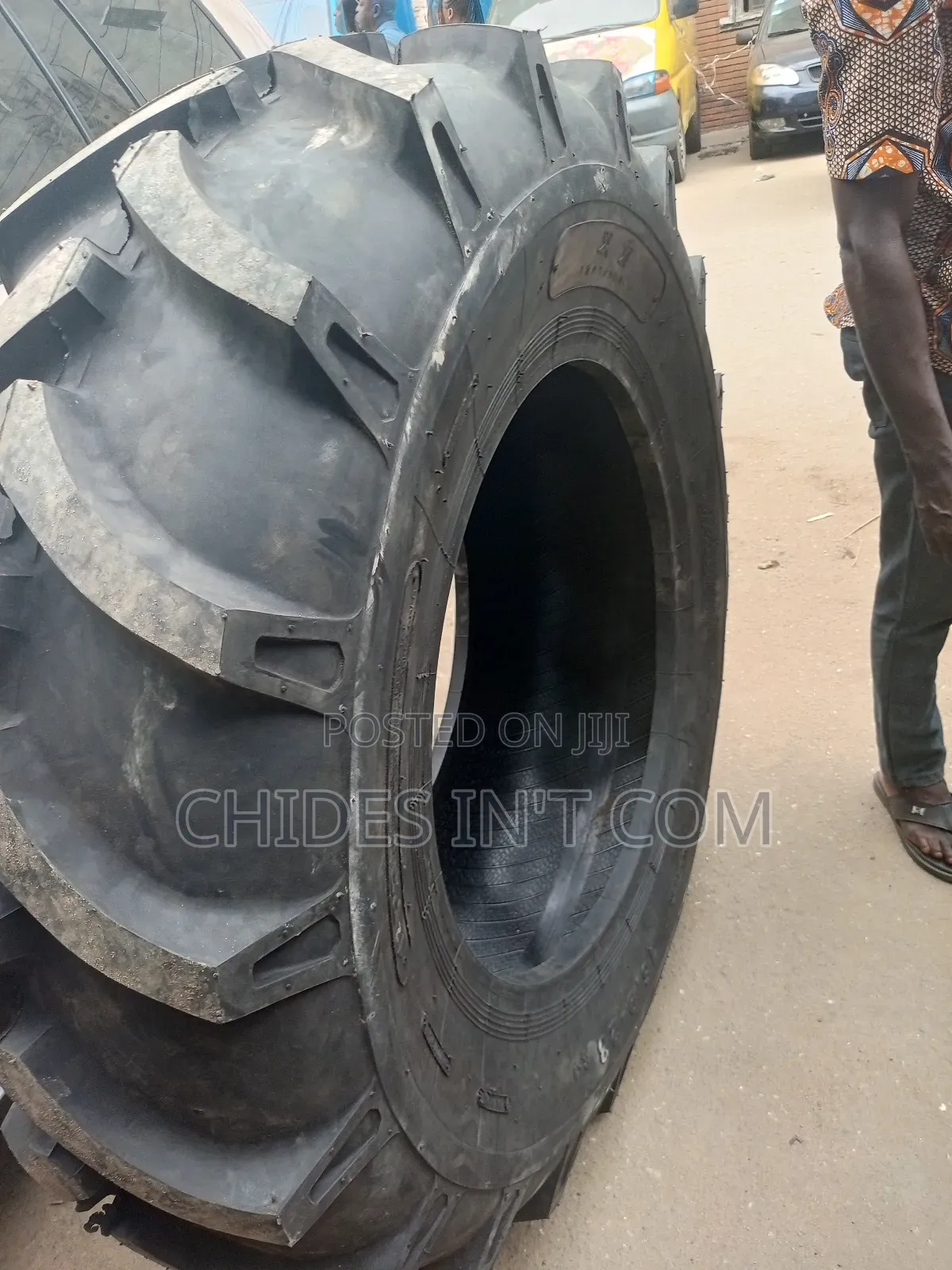 16-9/28 Leader Tire