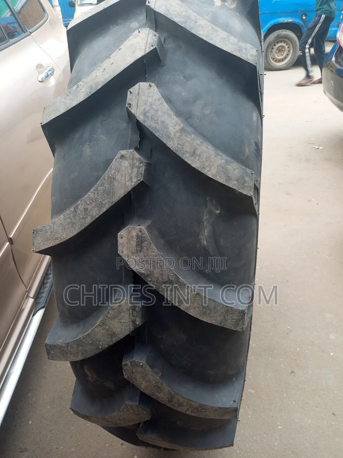 16-9/28 Leader Tire