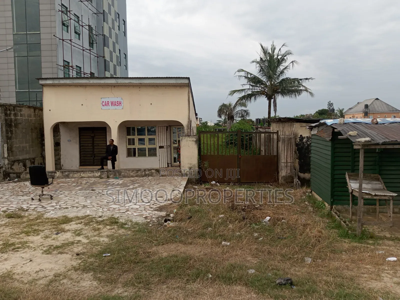 Facing Express 1plot and Massive Office Space for Lease