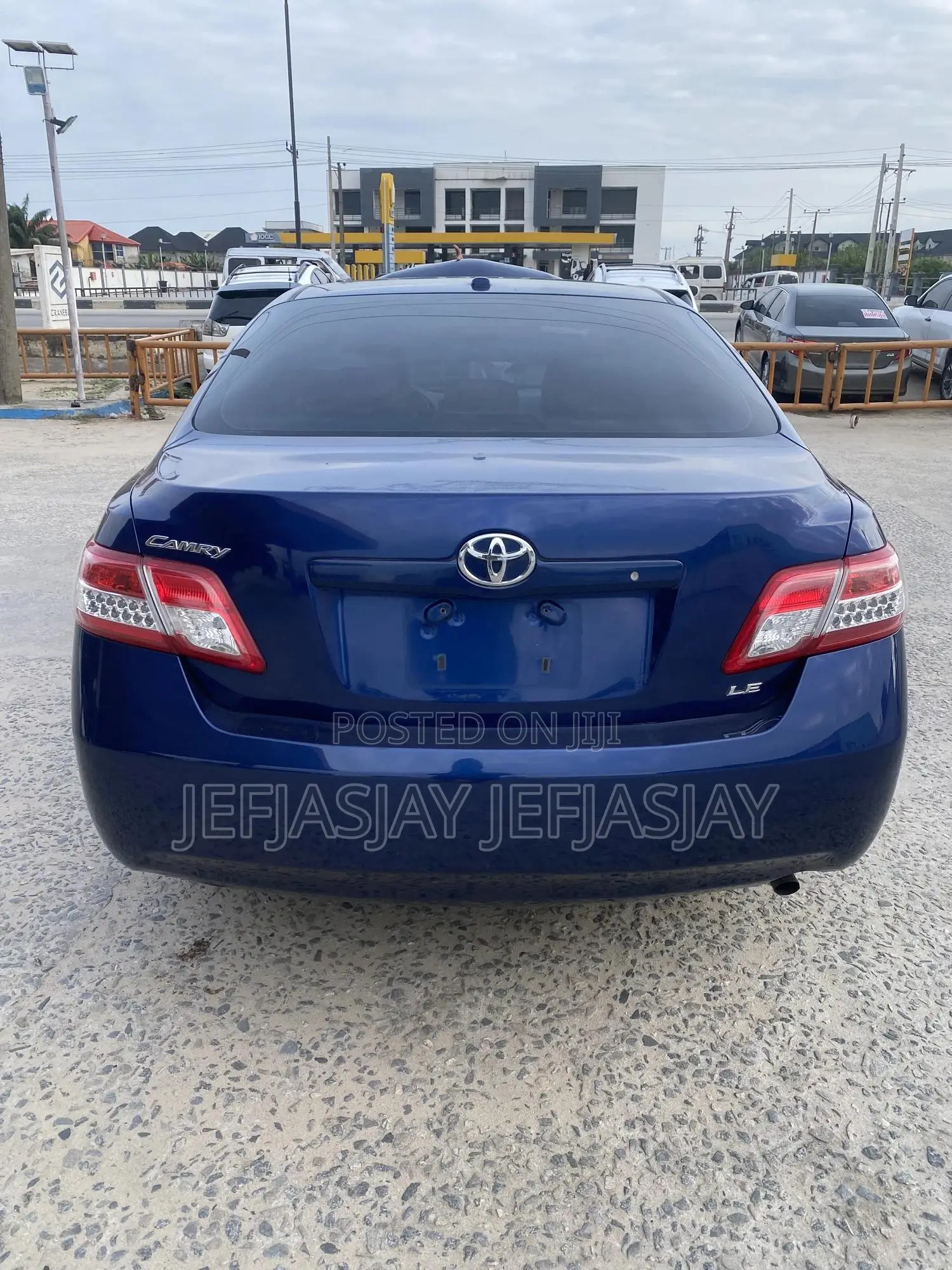 Toyota Camry LE 4dr Sedan (2.5L 4cyl 6A) 2011 Blue