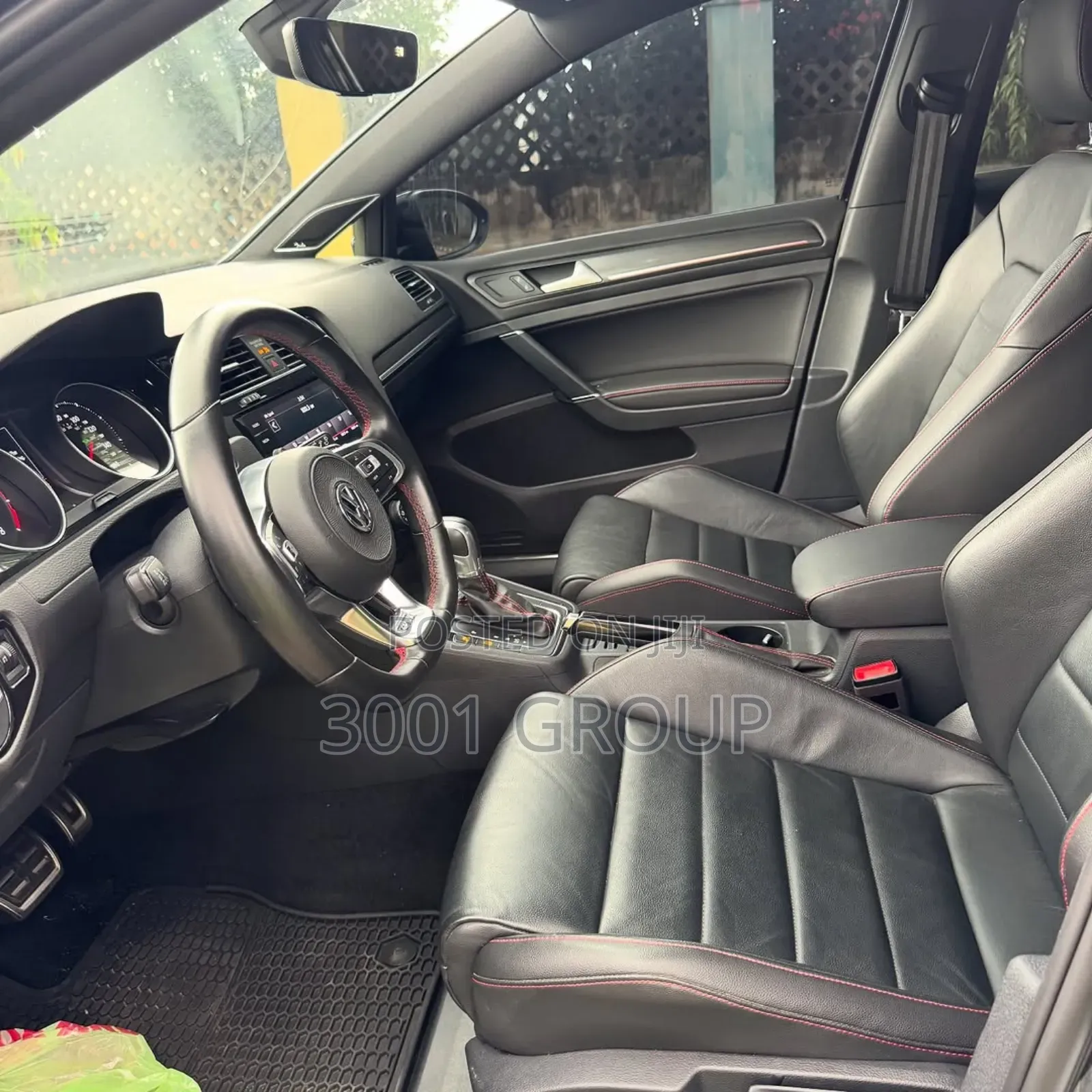 Volkswagen Golf 1.4T TSI FWD 2020 Black