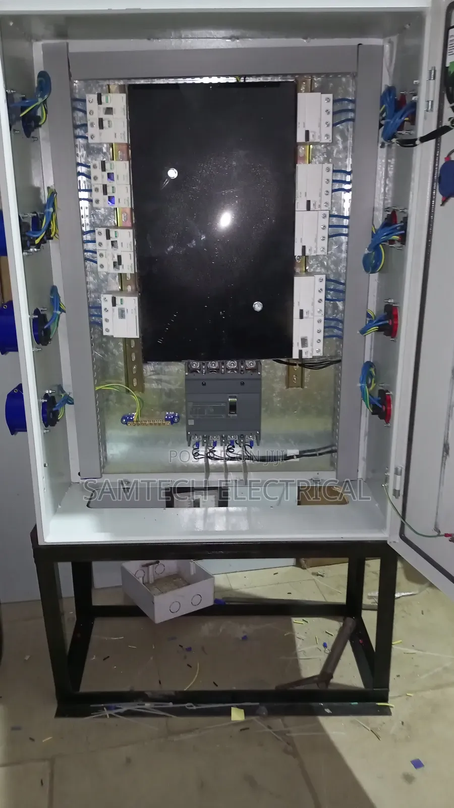 Industrial Socket