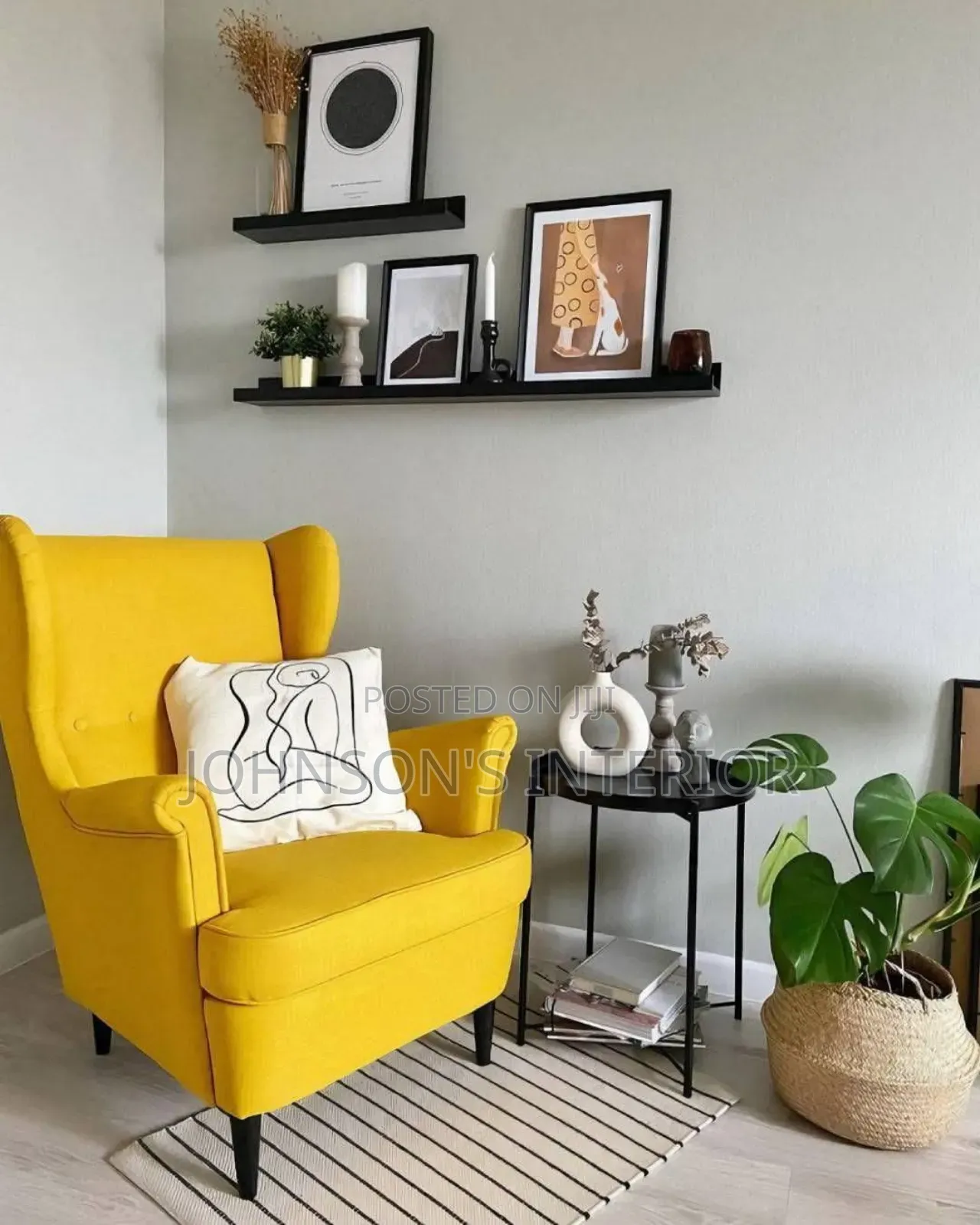 Chairs/Sofa