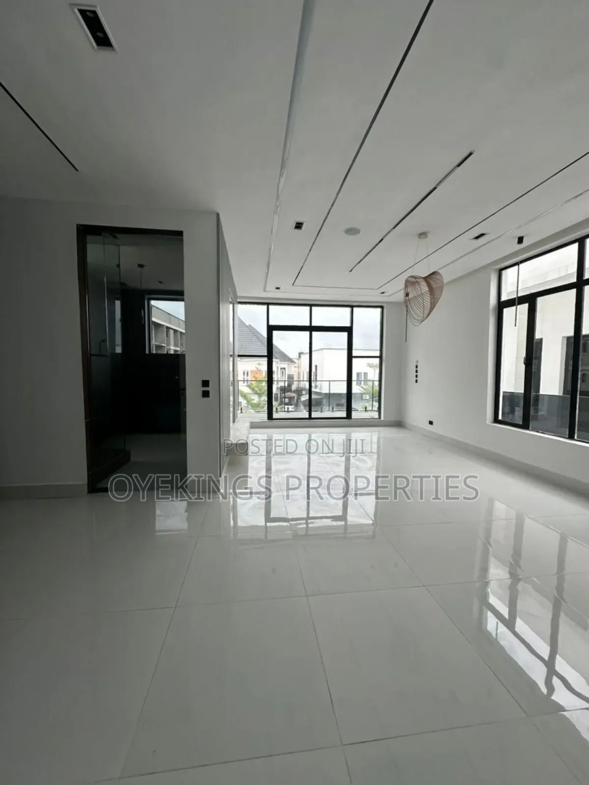 5bdrm Duplex in Lekki, Chevron for sale