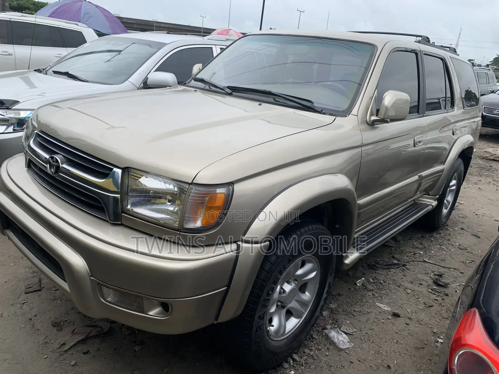 Toyota 4-Runner 2002 Gold