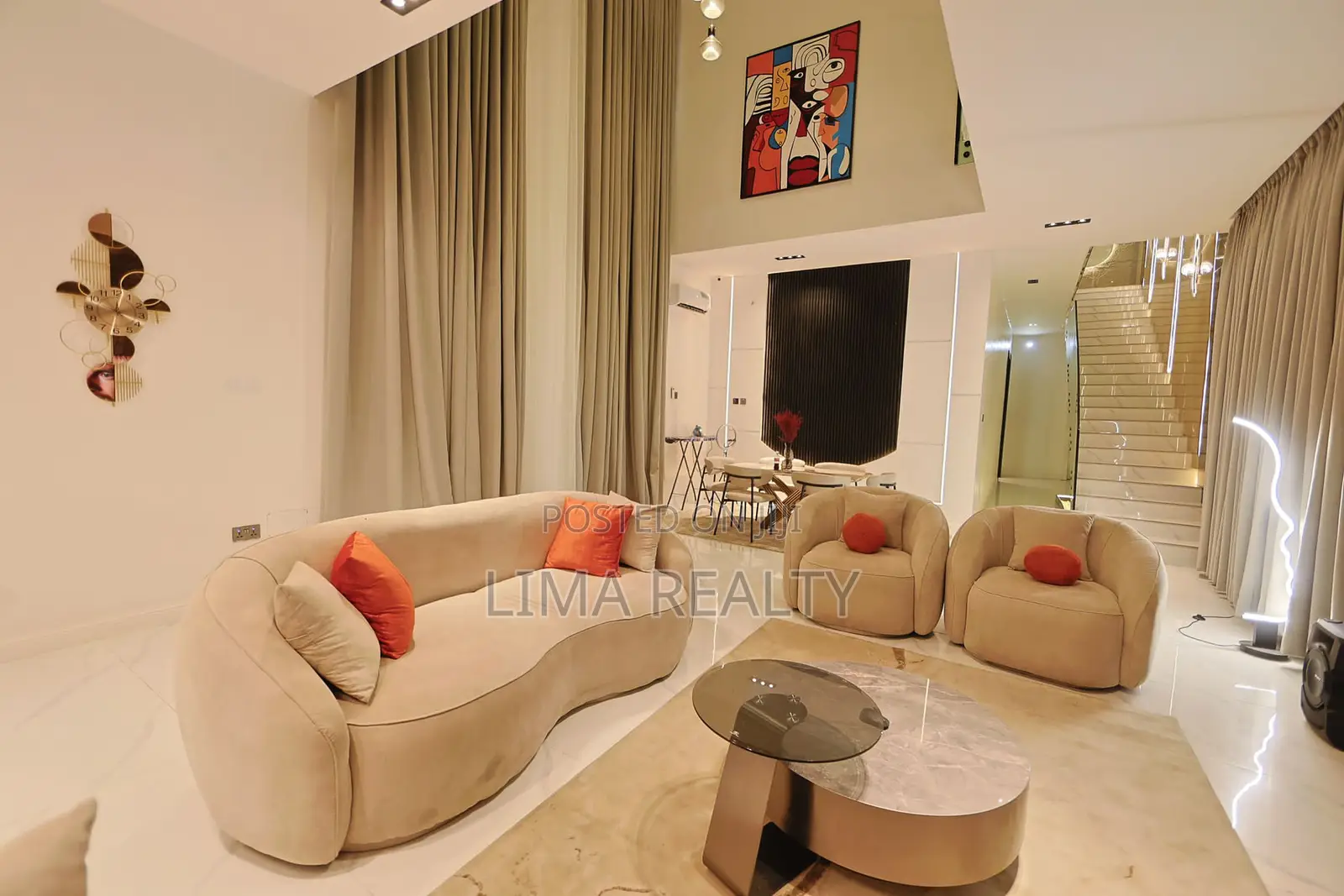 5 Bed With Cinema, Self Compound With Pool