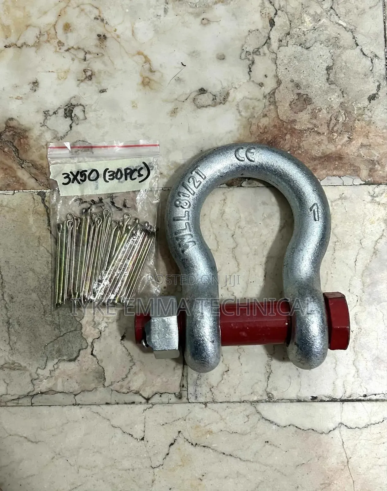 Shackle 8 1/2 Tons With Bolt and Nut
