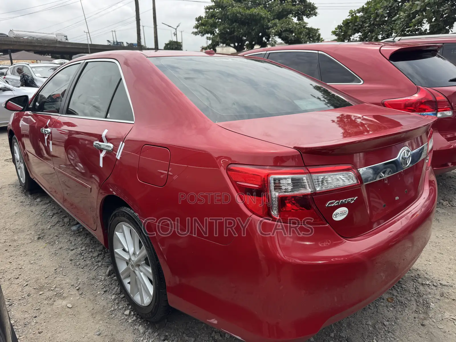 Toyota Camry XLE 4dr Sedan (2.5L 4cyl 6A) 2013 Red