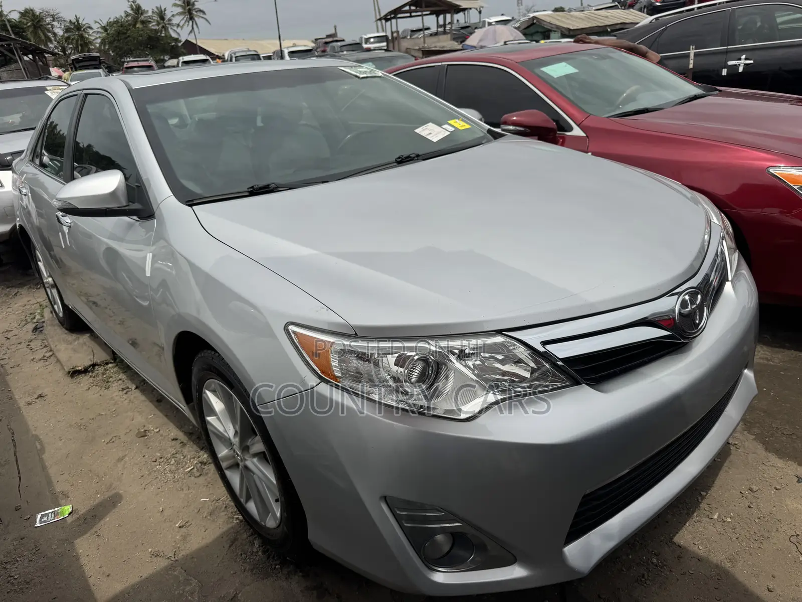 Toyota Camry XLE 4dr Sedan (2.5L 4cyl 6A) 2012 Silver