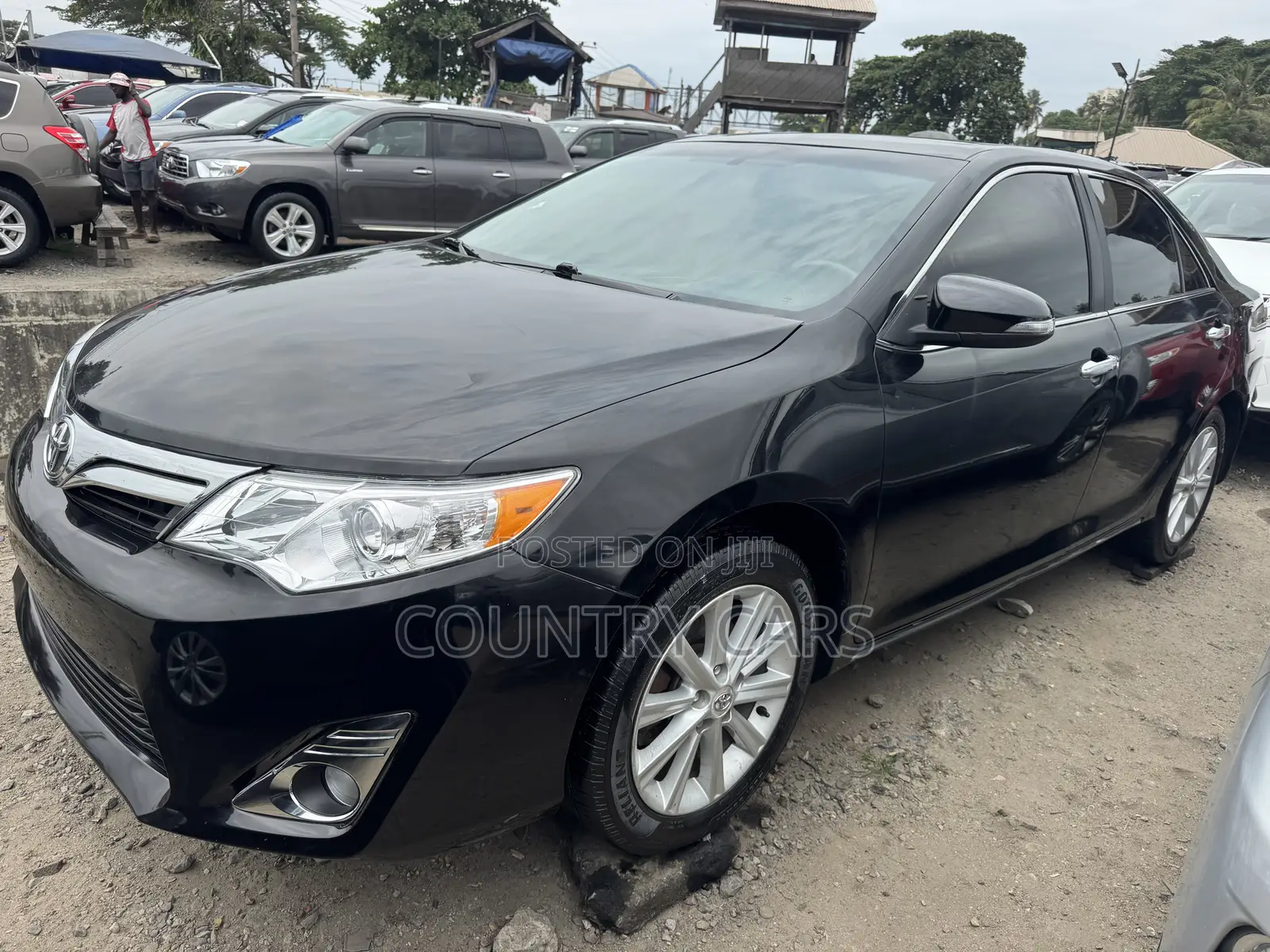 Toyota Camry XLE 4dr Sedan (2.5L 4cyl 6A) 2014 Black