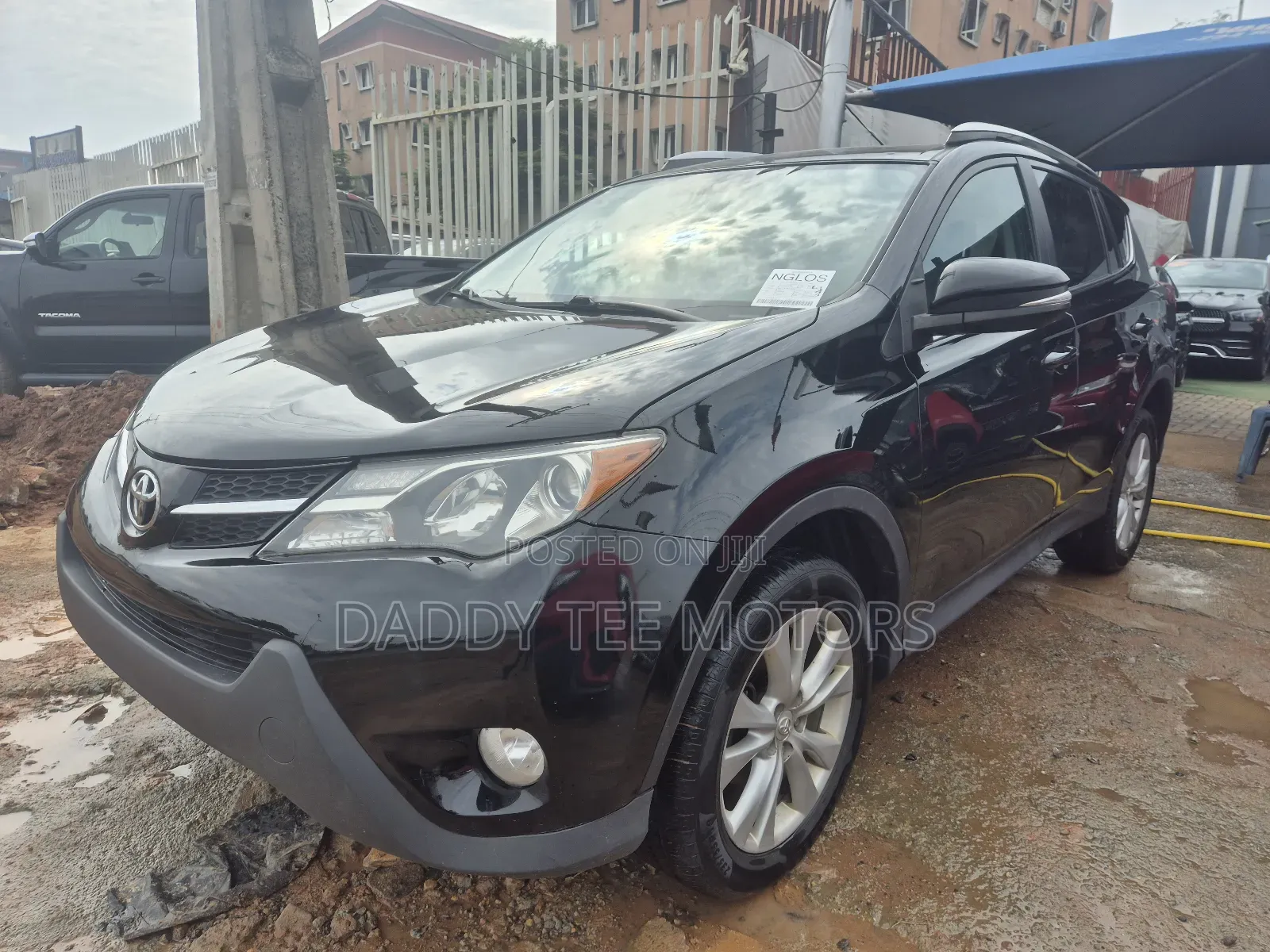 Toyota RAV4 Limited 4dr SUV AWD (2.5L 4cyl 6A) 2014 Matt Black