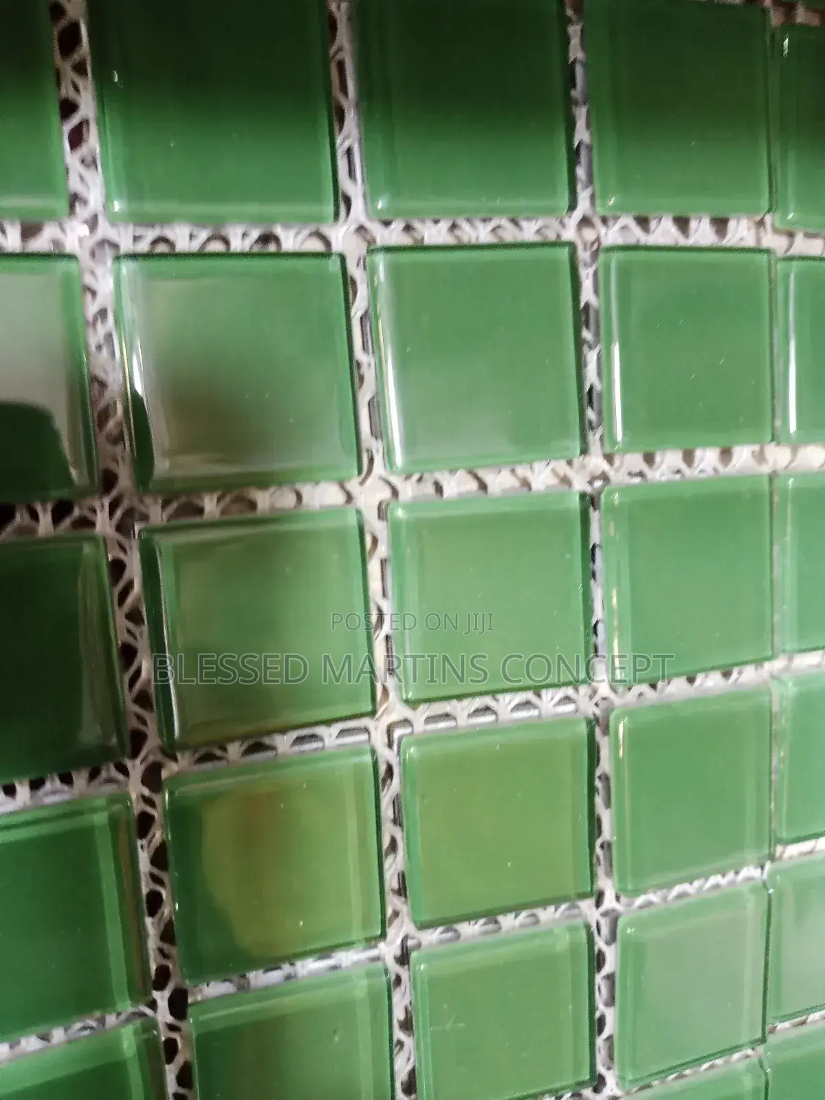 Glass Mosaic, for Swimming Pool, Outside Wall and Pillar.Size: 30x30cm