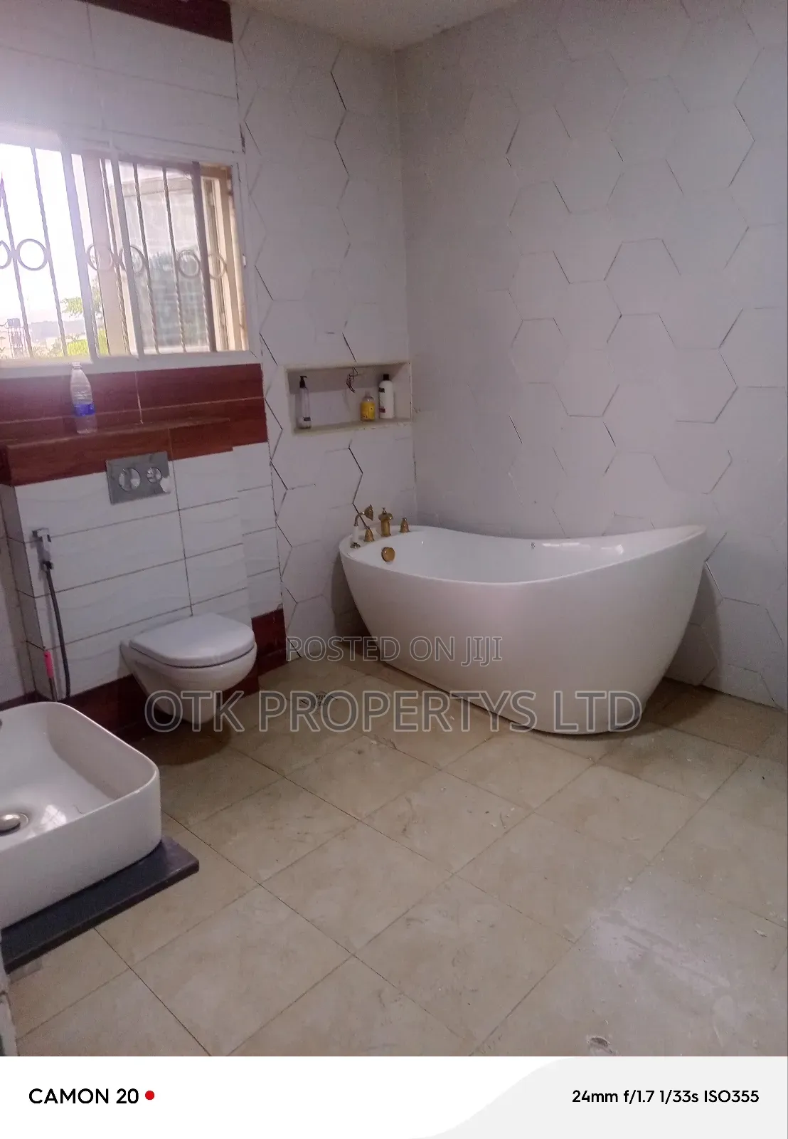 5bdrm Duplex in At Ishaqu Rabiu for rent
