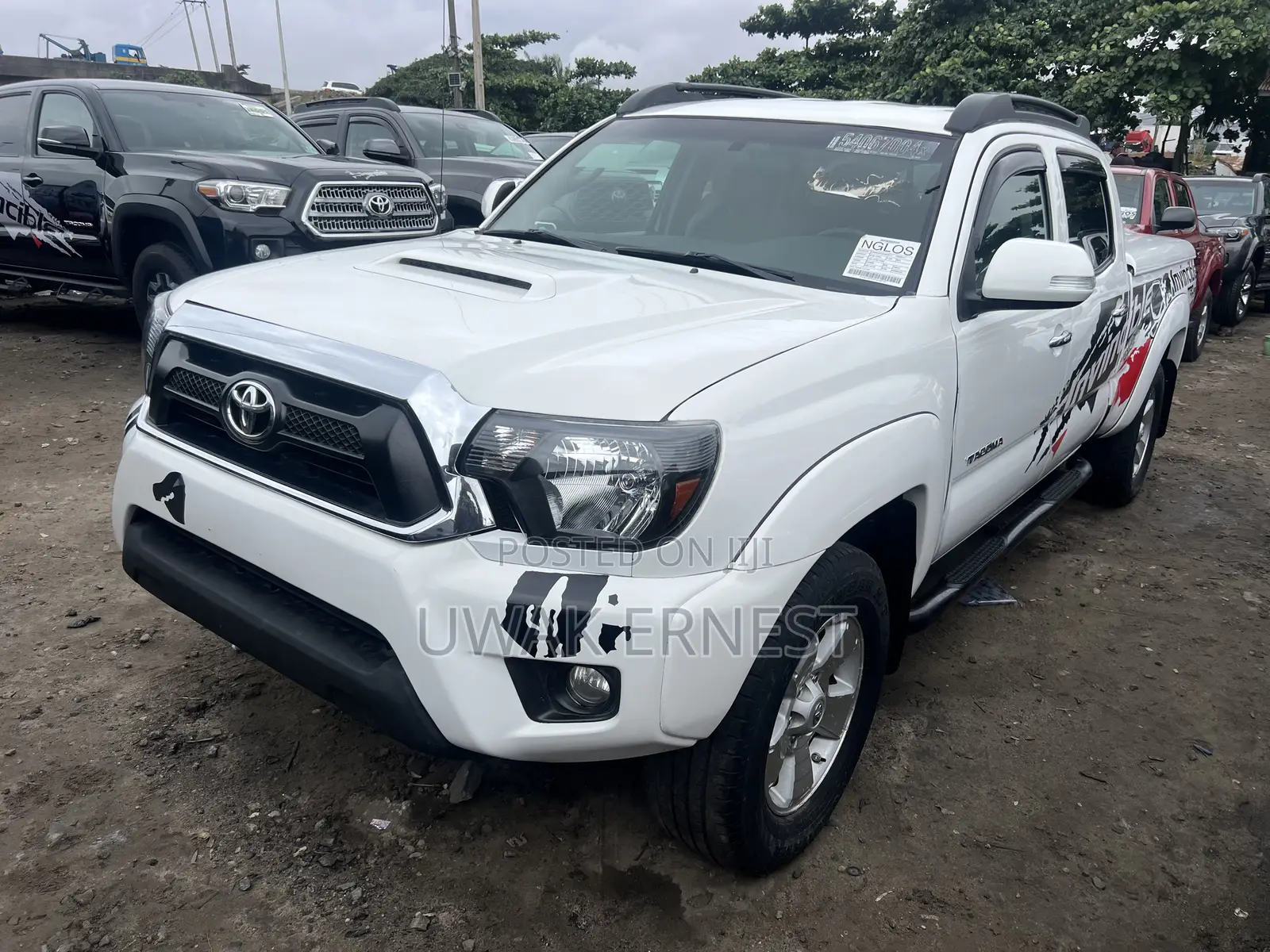 Toyota Tacoma 2015 White