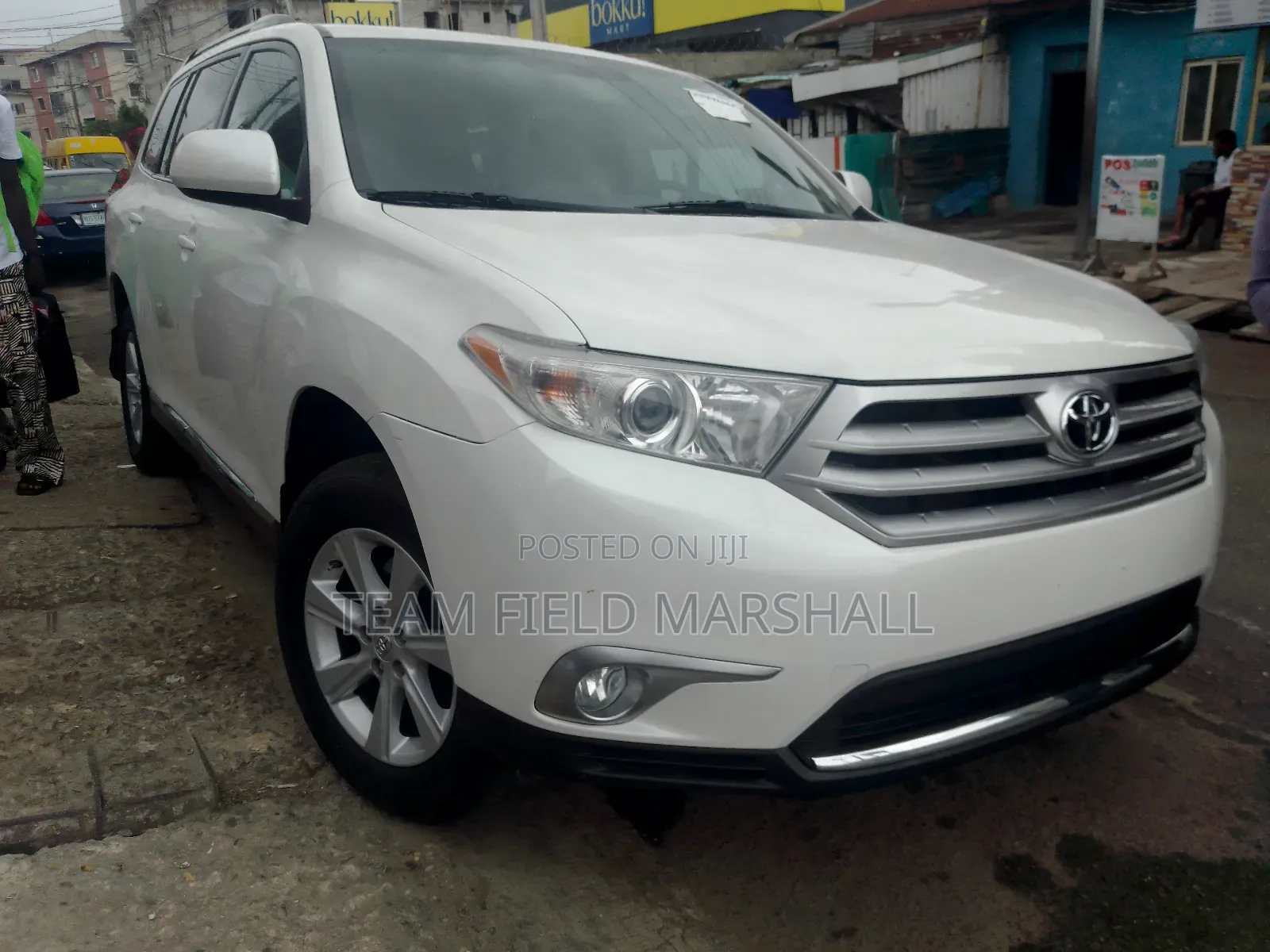 Toyota Highlander SE 2011 White