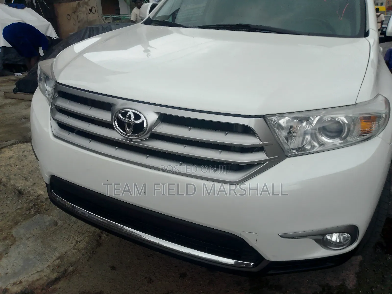Toyota Highlander SE 2011 White