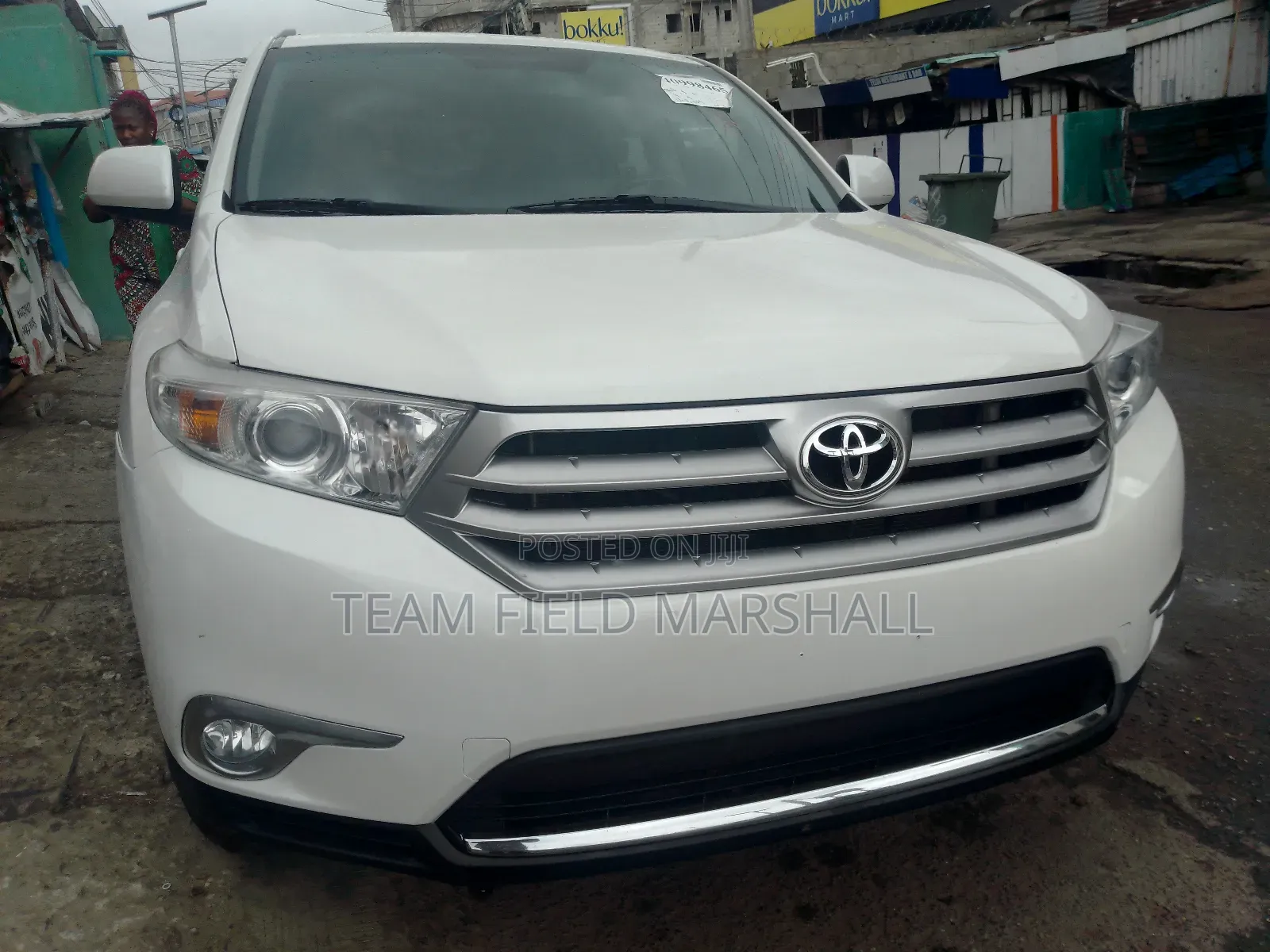 Toyota Highlander SE 2011 White