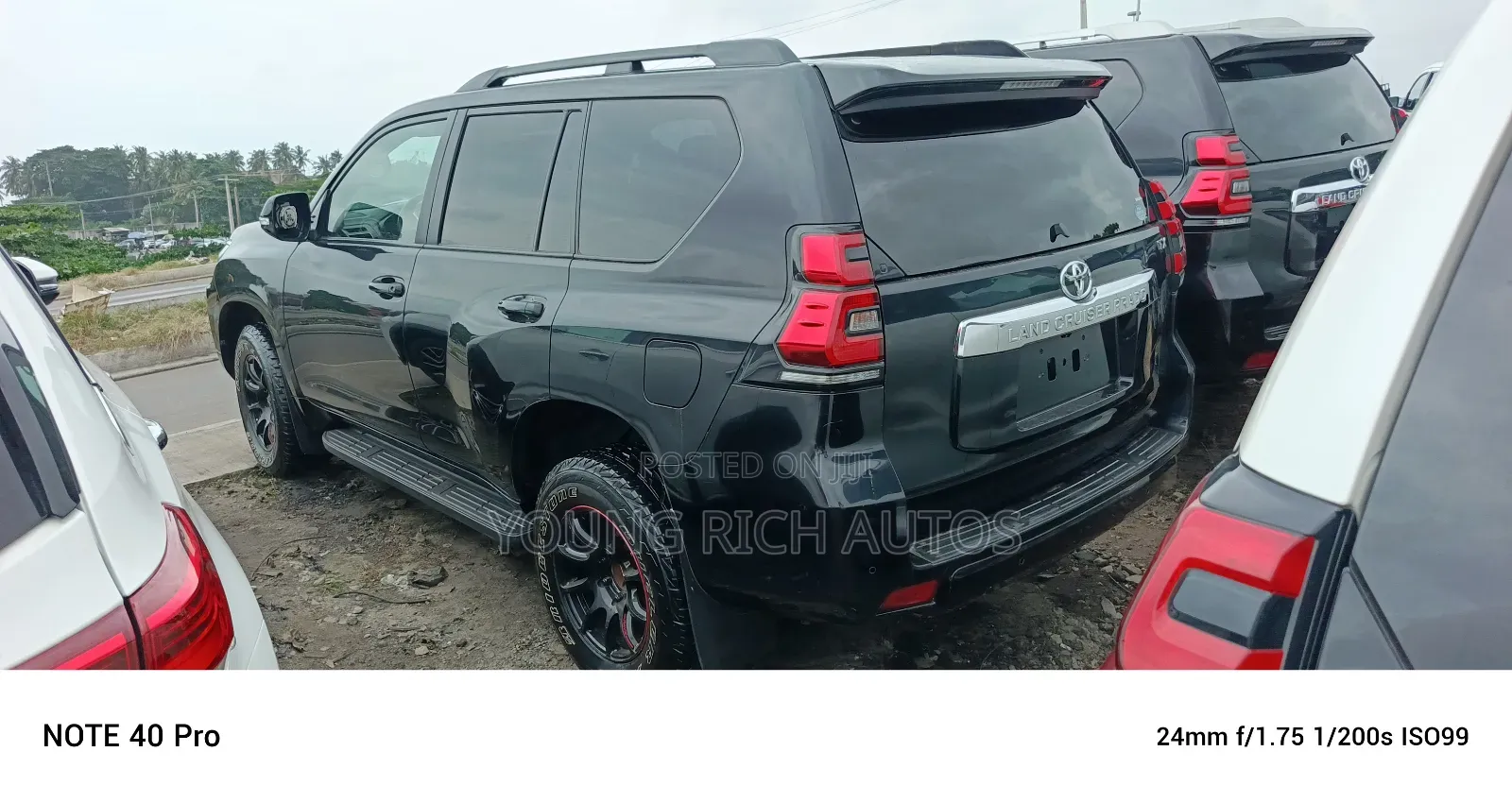 Toyota Land Cruiser Prado 2023 Black