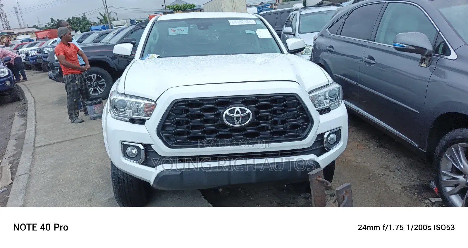 Toyota Tacoma 2023 White