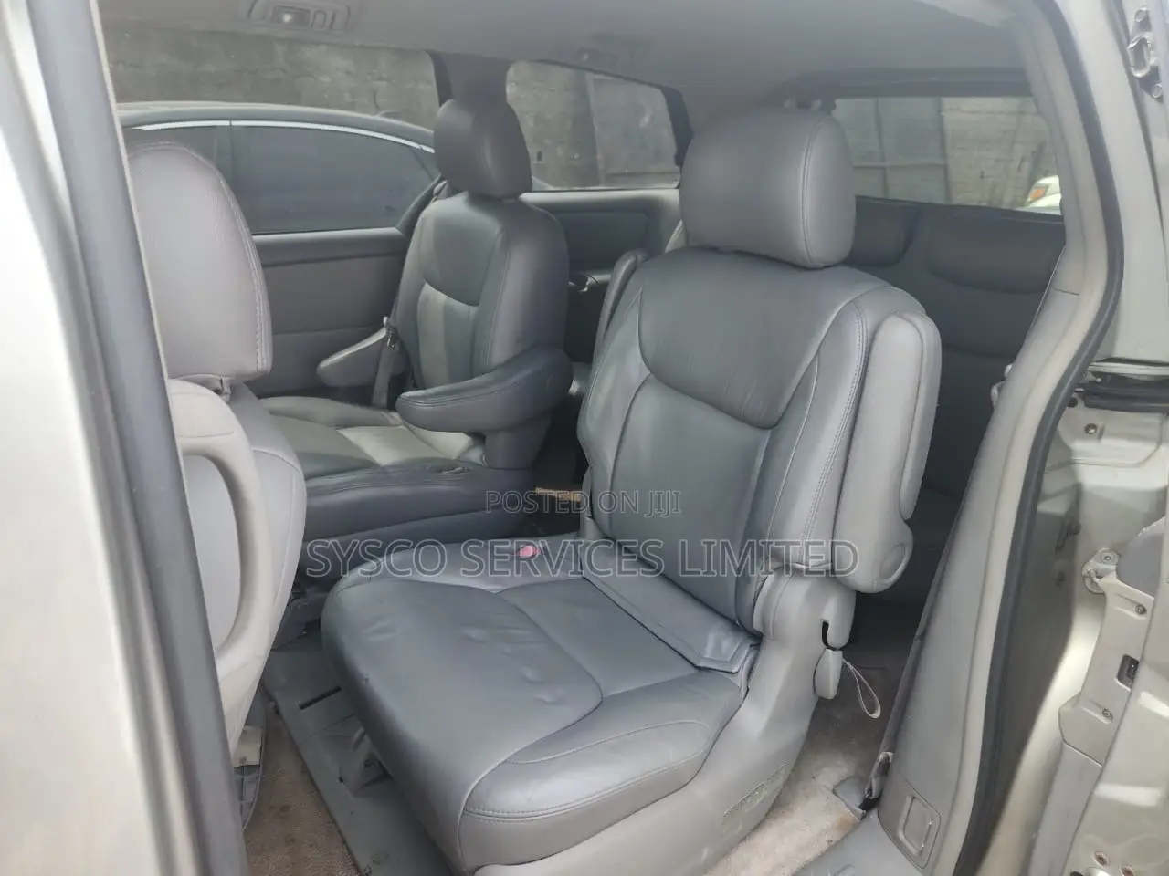 Toyota Sienna 2006 Gold