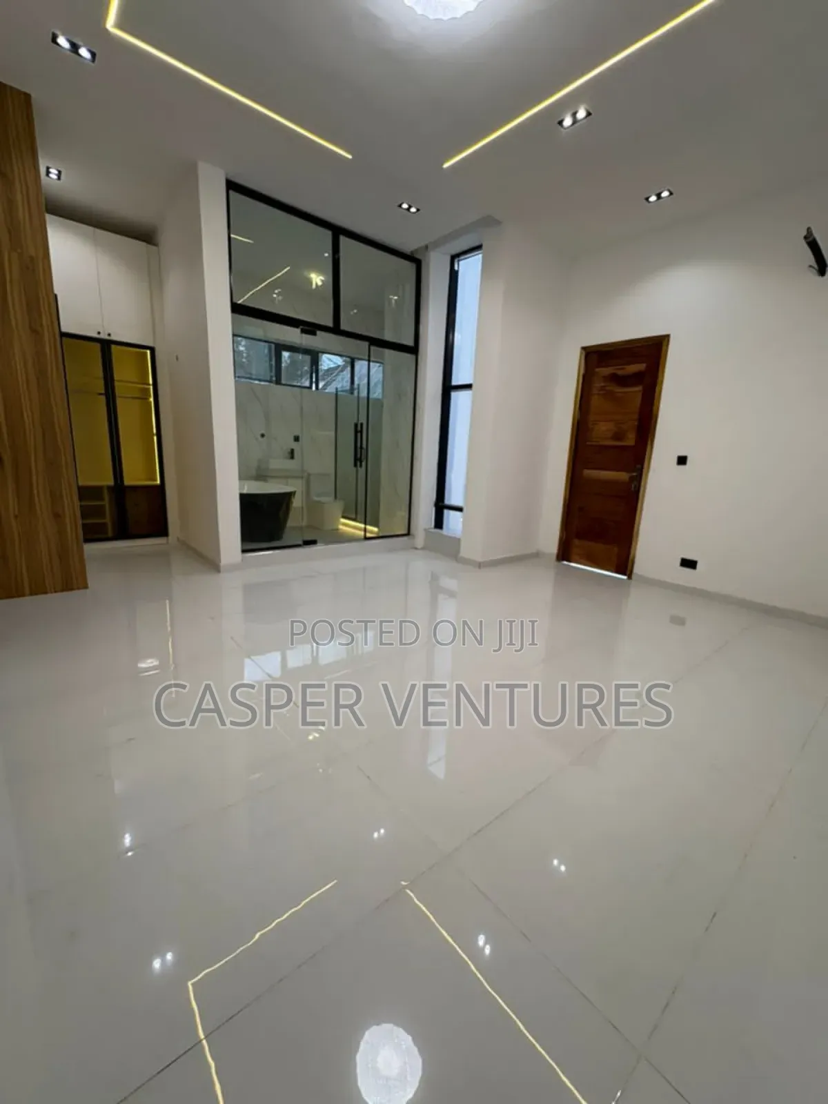 4bdrm Duplex in Lekki County, Ikota for sale
