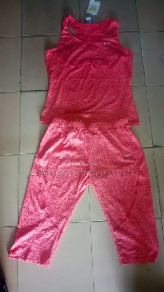 Ladies Jugging Up Nd Dawn Wear
