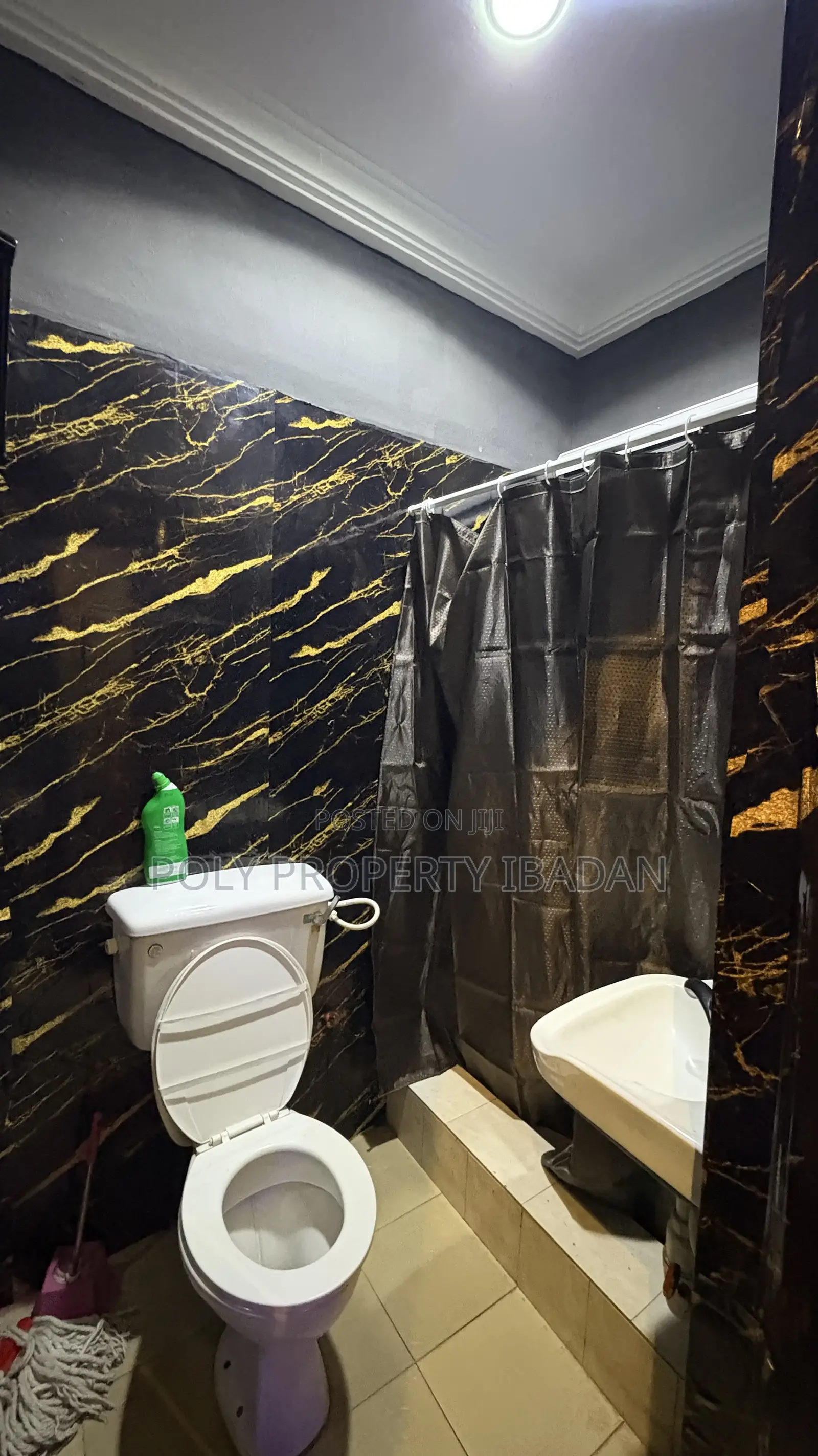 2bedroom at Housing Estate , Opposite Kolapo Ishola Akobo