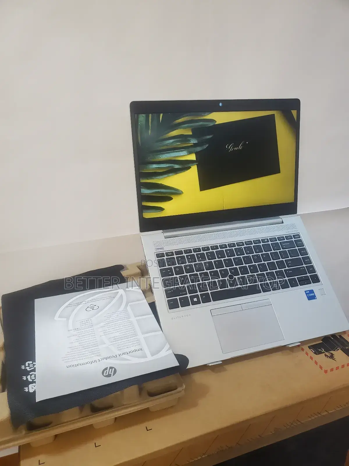 New Laptop HP EliteBook 8560W 16GB Intel Core I5 SSD 256GB