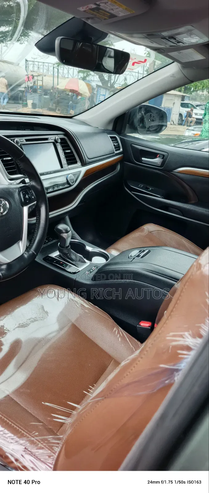 Toyota Highlander Limited Platinum 4x2 V6 (3.5L 6cyl 8A) 2018 Green