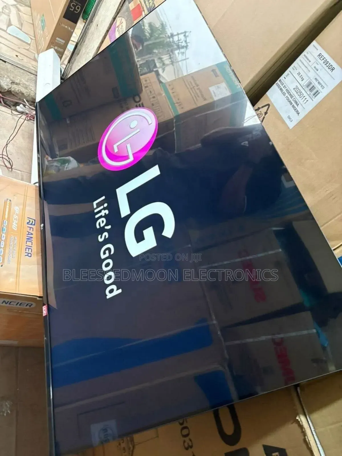 Lg Smart Inverter Television Smart 45inches Flameless Bod
