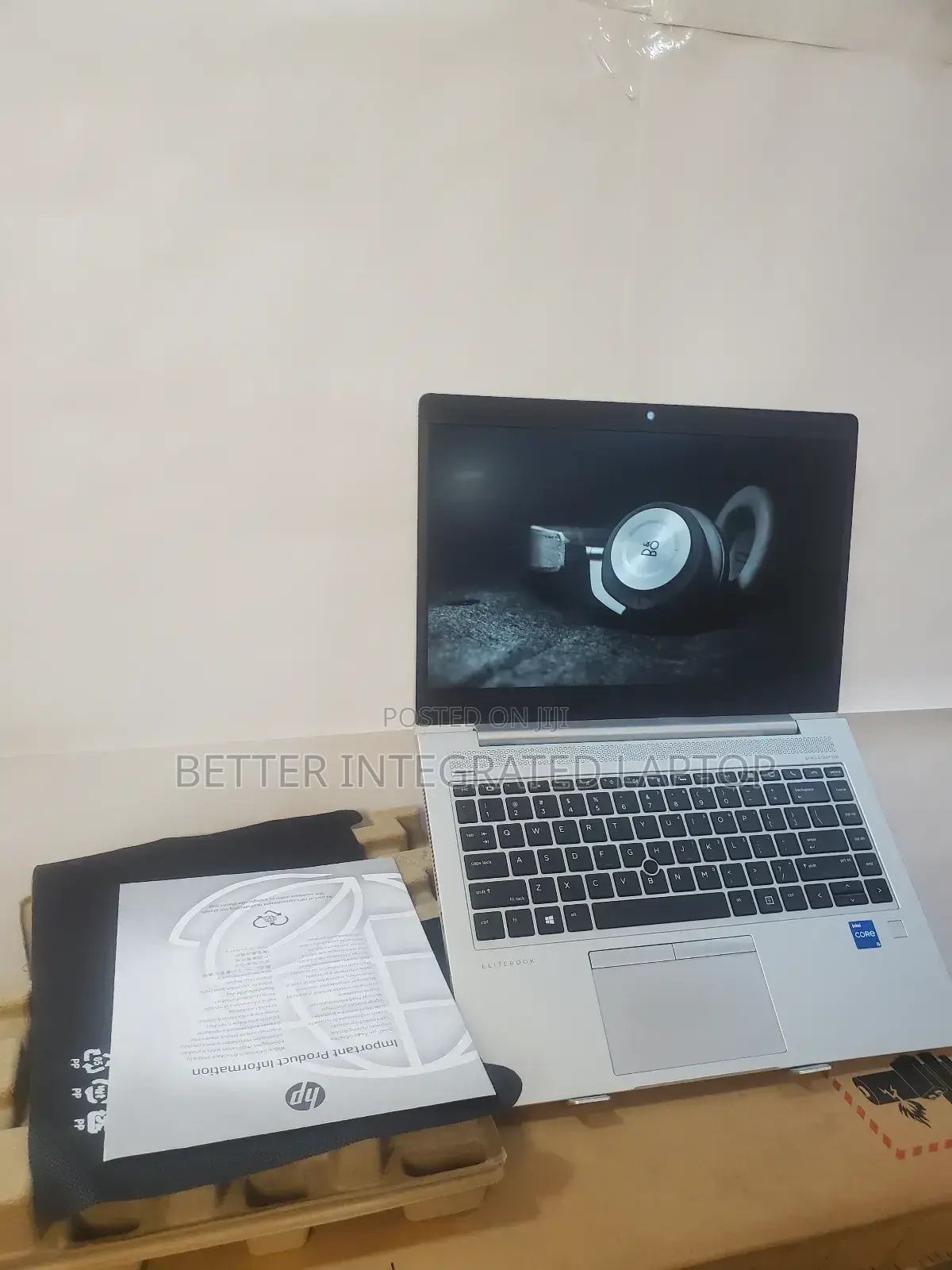 New Laptop HP EliteBook 8560W 12GB Intel Core i5 SSD 1T